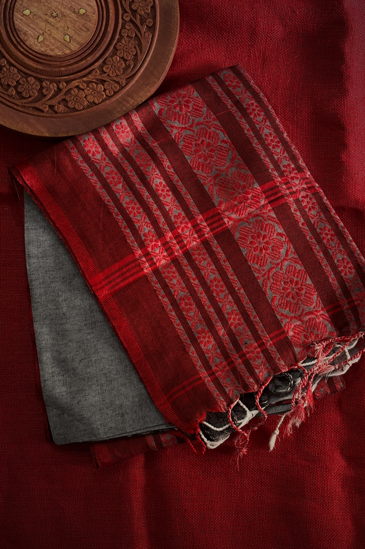 Kadhi Long Border Red & Silver Saree