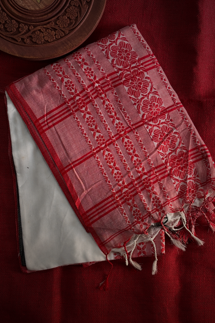 Kadhi Long Border Red & White Saree