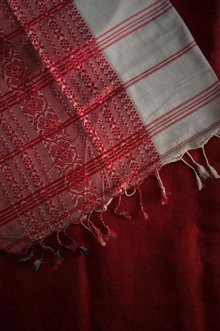 Kadhi Long Border Red & White Saree