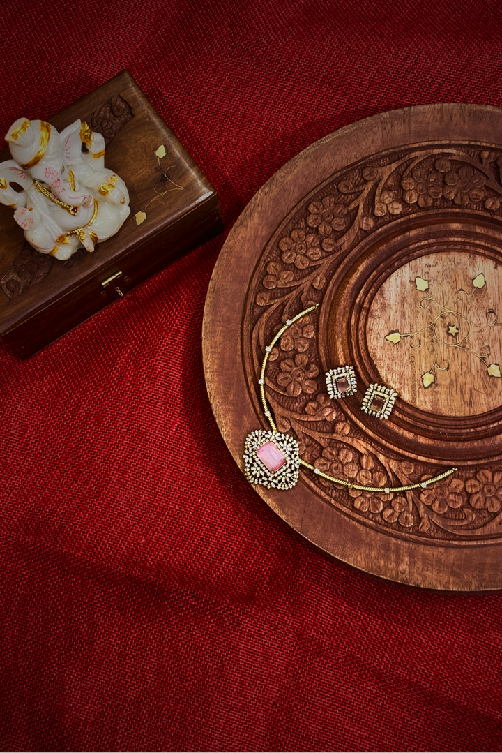 Kattam Necklace Pink