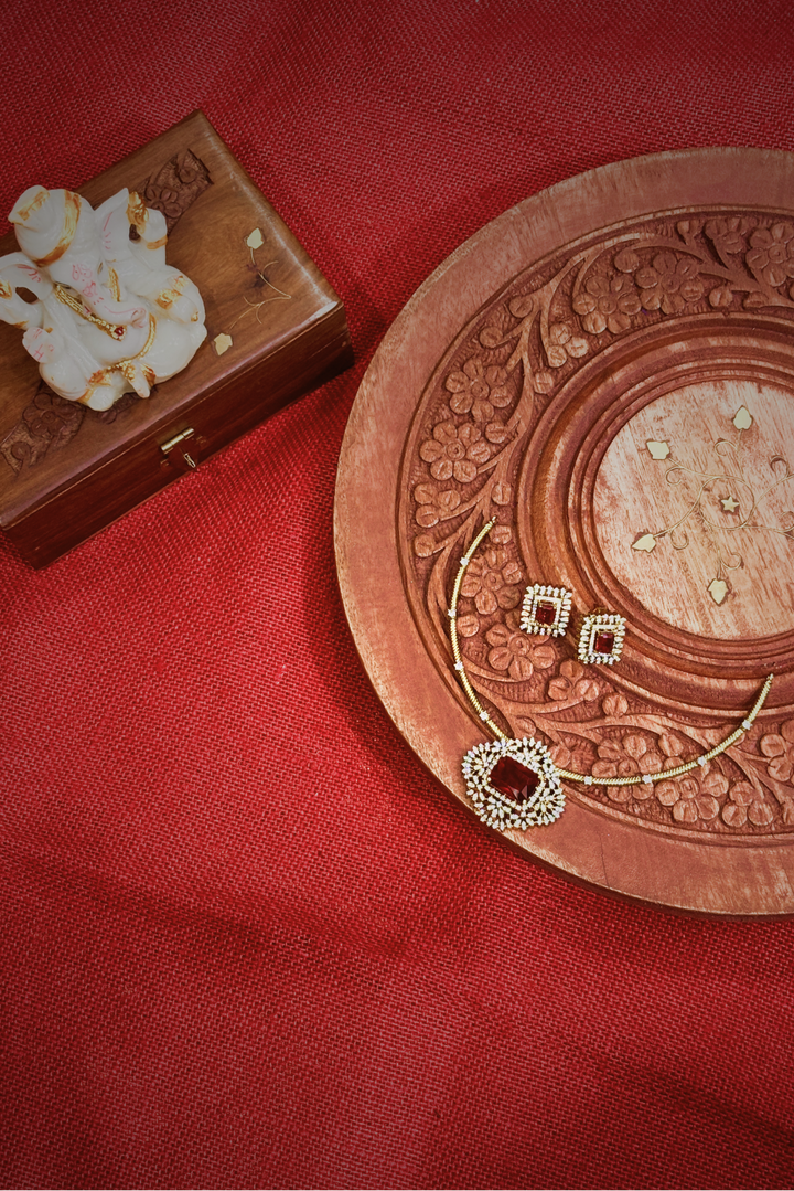 Kattam Necklace Red
